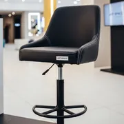 Аренда Стул барный для визажиста черный из экокожи в Golden Tulip Rosa Khutor — ART SPACE