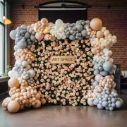 Аренда Фотозона из цветов с шарами на день рождения в отеле «Богатырь» — ART SPACE