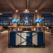 Аренда Стойка Spider 2 местная в Panorama by Mercure — ART SPACE