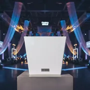 Аренда Кашпо для цветов Prosperplast Coubi Square High 10,6 л белый в Gamma Sirius — ART SPACE
