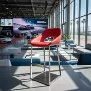 Аренда Стул барный красный из экокожи Zeta на Сочи Автодроме — ART SPACE