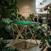 Аренда золотой консоли в Сочи в МФК «Горный» ART SPACE