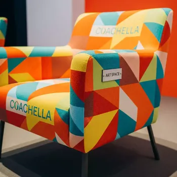 Аренда Кресло с обивкой Coachella в Imeretinskiy Hotel — ART SPACE