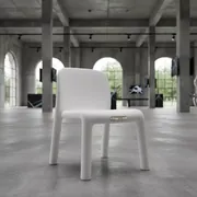 Аренда Стул детский Маммут белый пластиковый в парке «Ривьера» — ART SPACE