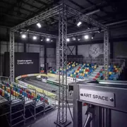 Аренда Трибуны зрительские Layher для гонки чемпионов в лофте «Студия 21» — ART SPACE