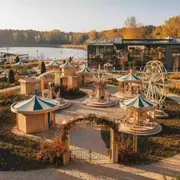 Аренда Парк аттракционов '12 месяцев' в пляжном комплексе VinoGrad — ART SPACE