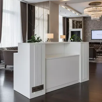 Аренда Стойка промо белая 50х120х115 см в Golden Tulip Rosa Khutor — ART SPACE