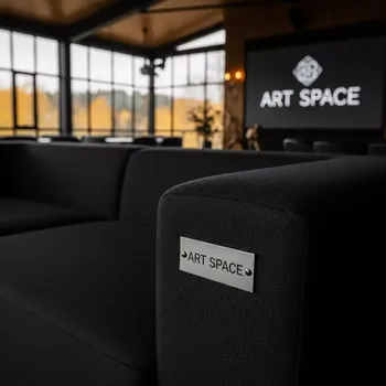 Аренда Чехлы для дивана Loft черные в ресторане «Паруса» — ART SPACE
