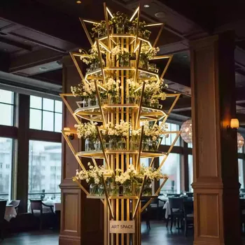 Аренда Инвест елка в Premio в ресторане «Плакучая Ива» — ART SPACE