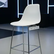 Аренда Стул барный Eames белый в Керлинговом центре «Ледяной куб» — ART SPACE