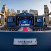 Аренда Собрание общественности торжественное на Медальной площади — ART SPACE