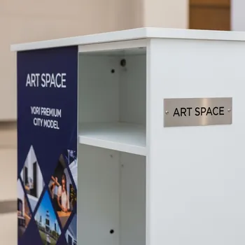 Аренда Промостойки City с полкой и баннером в отеле «Богатырь» — ART SPACE