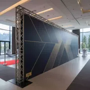 Аренда Пресс волл большой в Golden Tulip Rosa Khutor — ART SPACE