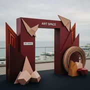 Аренда Фотозоны и фигуры из картона в Mercure Сочи Центр — ART SPACE