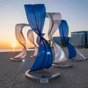 Аренда Эффект полета ткани на воздушном потоке на пляже «Ривьера» — ART SPACE