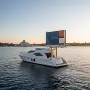 Аренда Щит рекламный 3х6 м на VIP теплоходе (Морпорт Сочи) — ART SPACE