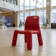 Аренда Стул детский Маммут красный в Sochi Marriott Krasnaya Polyana — ART SPACE