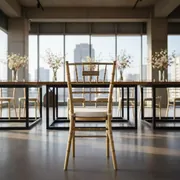 Аренда Стул Chiavari деревянный с подушкой золото в ресторане «Brunello» — ART SPACE