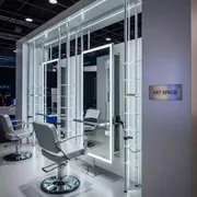 Аренда Оборудование торговое для бутика парикмахерской на арене «Фишт» — ART SPACE