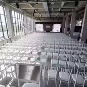 Аренда Стул пластиковый белый Кьявари NEW в Omega Sirius — ART SPACE