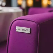 Аренда Подушки для стула Кроссбэк фиолетовая в ресторане «Сыроварня» — ART SPACE
