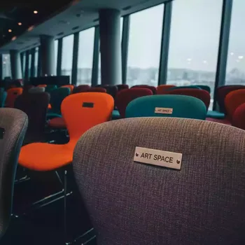 Аренда Стул с мягкой обивкой Tweet в Radisson Blu Resort & Congress Centre — ART SPACE