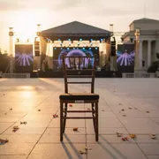 Аренда Стул Кьявари деревянный с черной подушкой в санатории «Сочи» — ART SPACE