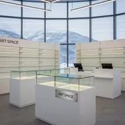 Аренда Оборудование торговое для аптеки на улице Вавиловых в Skypark Sochi — ART SPACE