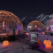 Аренда Ночь шопинга в Хэллоуин в ТРЦ Аура на площадке Rosa Peak (2320м) — ART SPACE