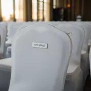 Аренда Чехлы на стулья белые в Swissôtel Resort Sochi Kamelia — ART SPACE