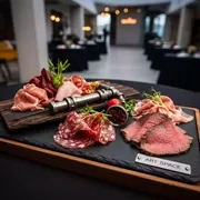 Аренда Мясной платтер в Mövenpick Hotel — ART SPACE