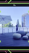 Консольные зонты и пуфы-камни на террасе