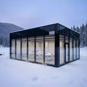Аренда павильона черного остекленного 15х30 м в Green Flow Hotel — ART SPACE