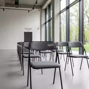 Аренда Стул складной Krin Luxe серый каркас черный в ресторане «Voda» — ART SPACE