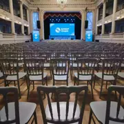 Аренда Стул Кьявари телегрей деревянный в Зимнем театре — ART SPACE
