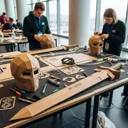 Аренда Мастер класс по шлемам и мечам из картона в Pullman Sochi Centre — ART SPACE
