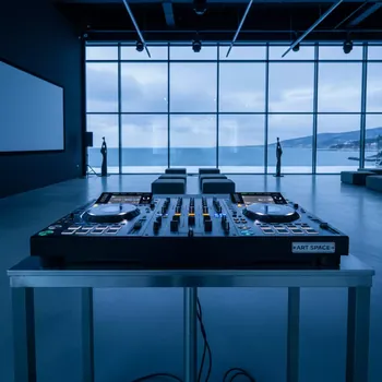 Аренда Микшер DJ 4 канальный профессиональный черный DJM A9 в зале «Чайка» (Морпорт) — ART SPACE