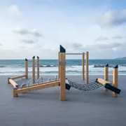 Аренда Полоса препятствий Ежи на пляжных клубах Хосты — ART SPACE