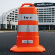 Аренда Конус дорожный Signal оранжевого цвета в Novotel Resort — ART SPACE