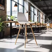 Аренда Стул барный дизайнерский Eames стиль DSW white в ресторане «Магадан» — ART SPACE