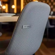 Аренда Чехол E01 на стул Eames уплотненный серый в ресторане «Баран-Рапан» — ART SPACE