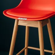 Аренда Стул барный дизайнерский Eames стиль DSW red в ресторане «Магадан» — ART SPACE