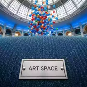 Аренда Сброс воздушных шаров 400 шт в пляжном комплексе VinoGrad — ART SPACE