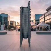 Аренда Кресла пластикового Remind RG серого на Медальной площади — ART SPACE
