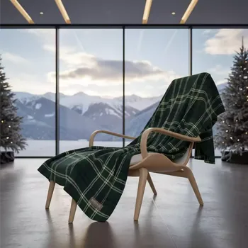 Аренда Плед флисовый клетчатый зеленый в Гранд Отель Поляна — ART SPACE