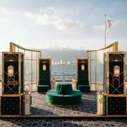Аренда Фотозоны на день рождения юбилей на парусной регате (Сочи) — ART SPACE