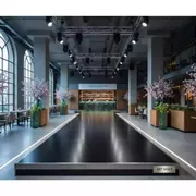 Аренда Подиум 14х10 для показов в ресторане «Плакучая Ива» — ART SPACE