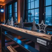 Аренда Тир новогодний веселая елка в ресторане «Высота 5642» — ART SPACE
