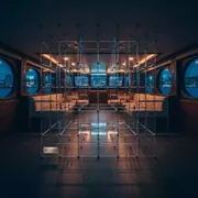 Аренда Стекло квадратное прозрачное 320х320 мм на VIP теплоходе (Морпорт Сочи) — ART SPACE