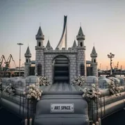 Аренда Полоса препятствий Замок на территории Морпорта Сочи — ART SPACE